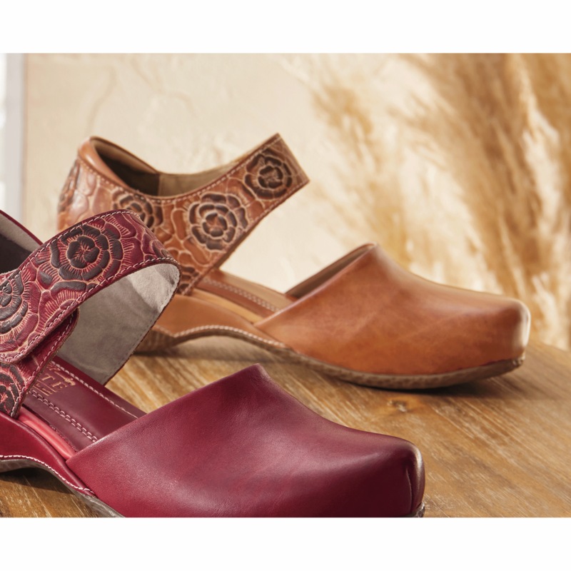 L'Artiste Gloss Pansy Mary Jane by Spring Step in Genuine Leather - MIDNIGHT VELVET CATALOG
