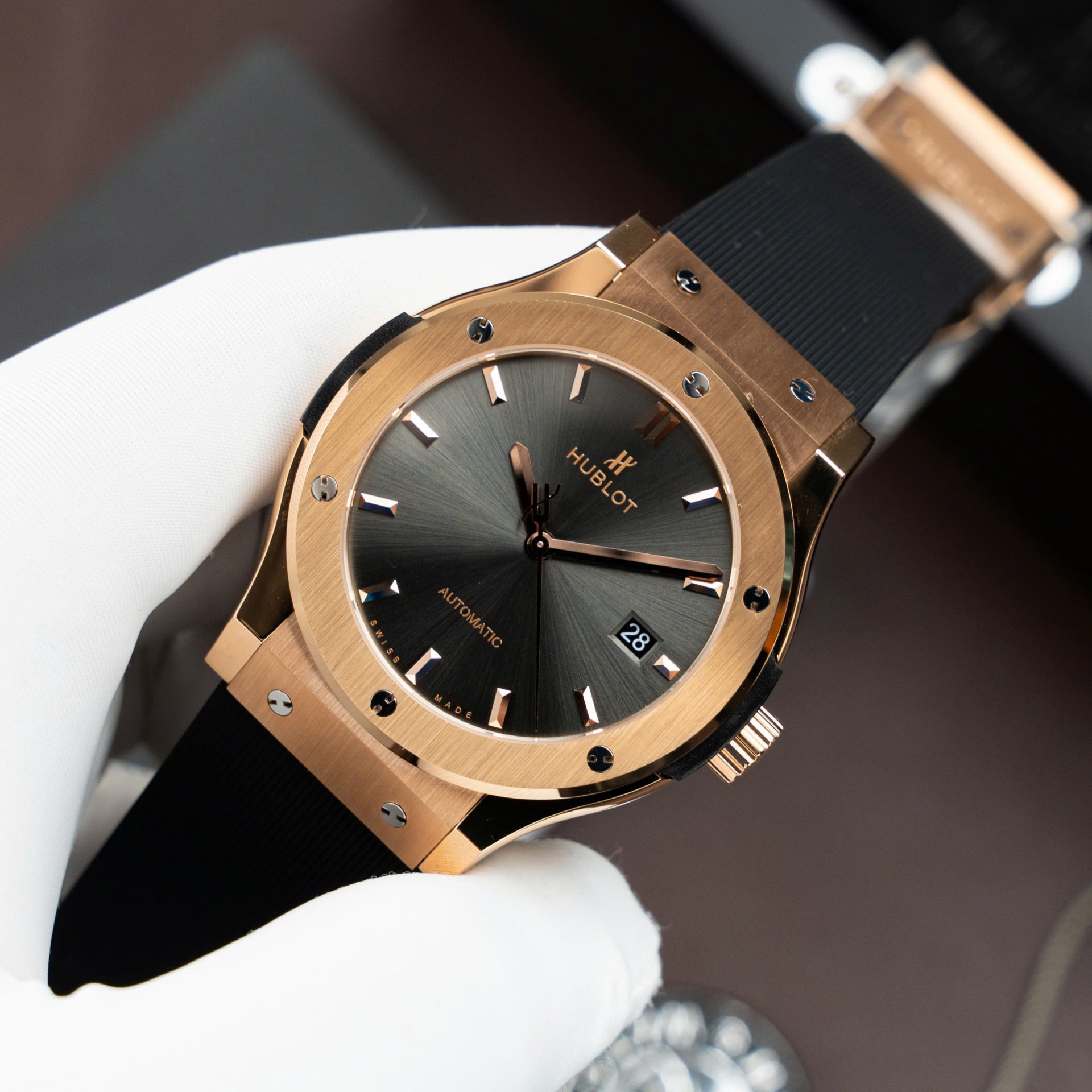 Hublot Classic Fusion King Gold Copies Watches Gray Dial Movement SW300 Swiss Made 42mm - Elite Watch Atelier