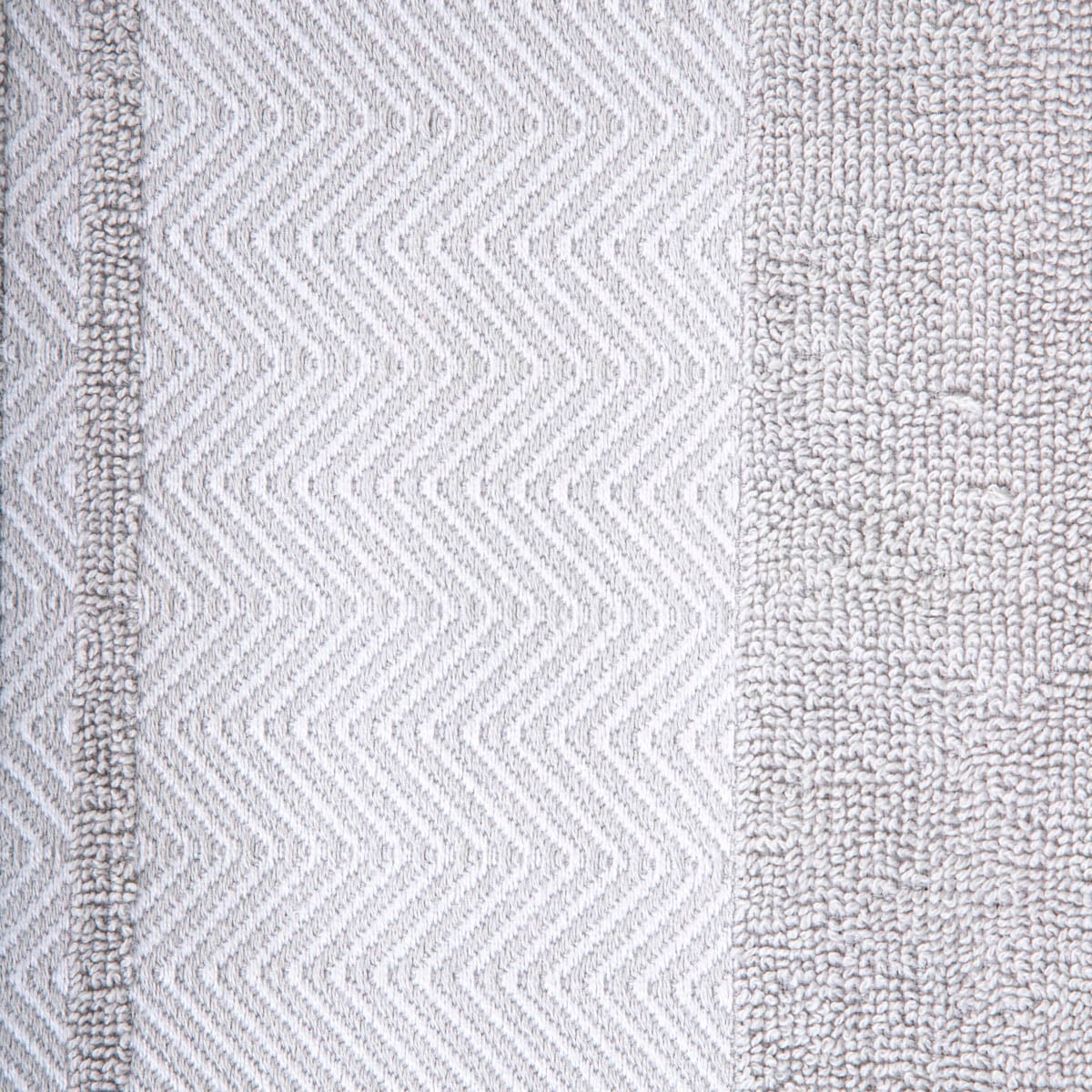 Ręcznik MAIARA szary z ozdobnym przeszyciem 50x90 cm