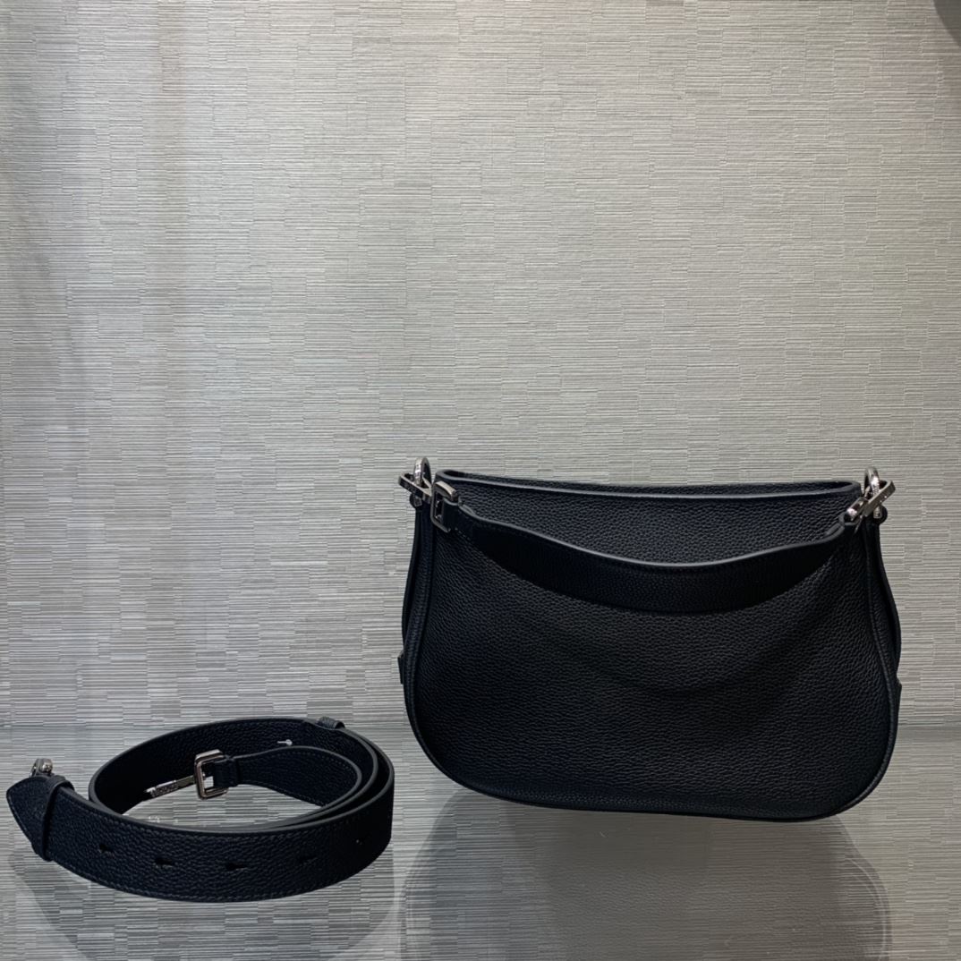 Mini Saddle Soft Bag Black For Women‎ 9.5in/ 24cm CD1:1High-quality replica