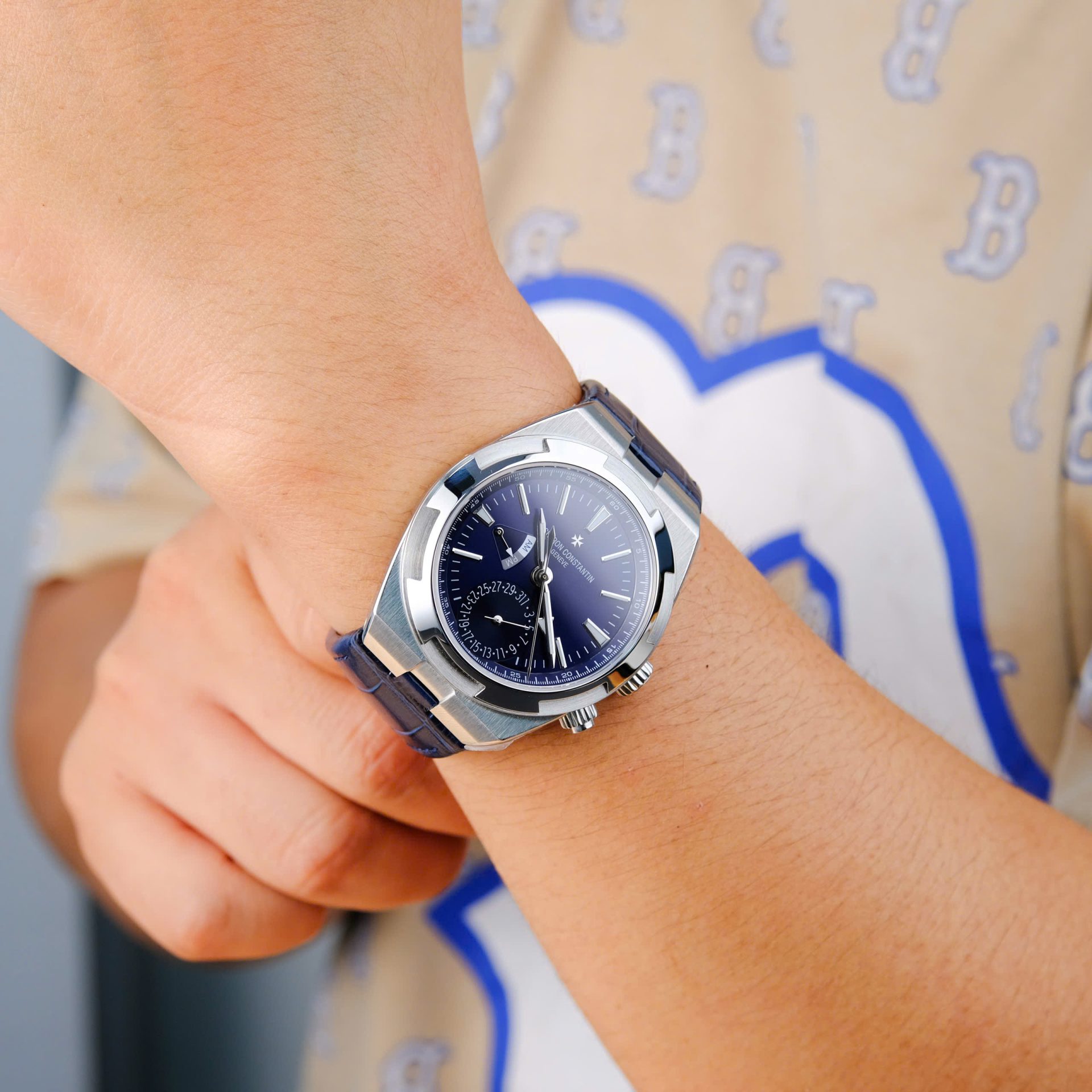 Vacheron Constantin Overseas Dual Time 7900V Replica Watch Blue Dial PZ Factory 41mm - Top club