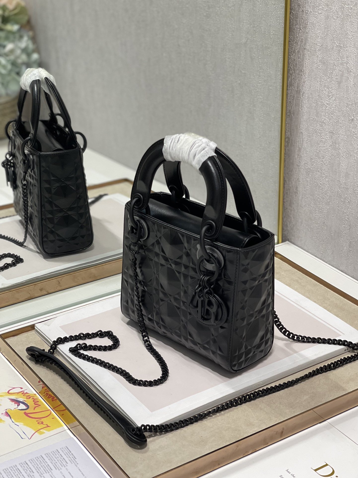 Christian Dior Mini Lady Dior Bag Cannage with Beaded Motif, Black, For Women Women’s Handbags, Crossbody Bags, 17cm CD M0505SNEA_M9001:1High-quality replica
