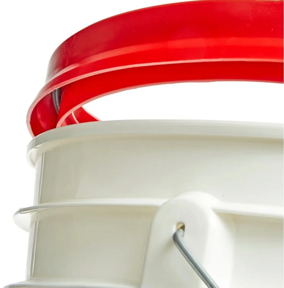 Set of 12 Red Gamma Seal Lids - Leak-Proof, Twist-Lock Tops for 3.5 to 7 Gallon Buckets - Image 2