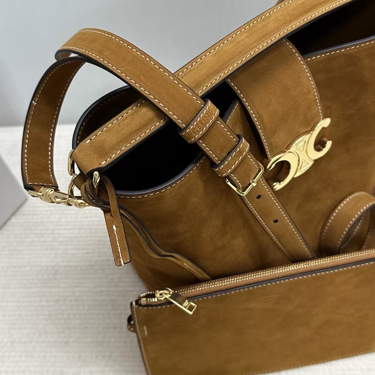 Celine Medium Louise Bag1:1High-quality replica