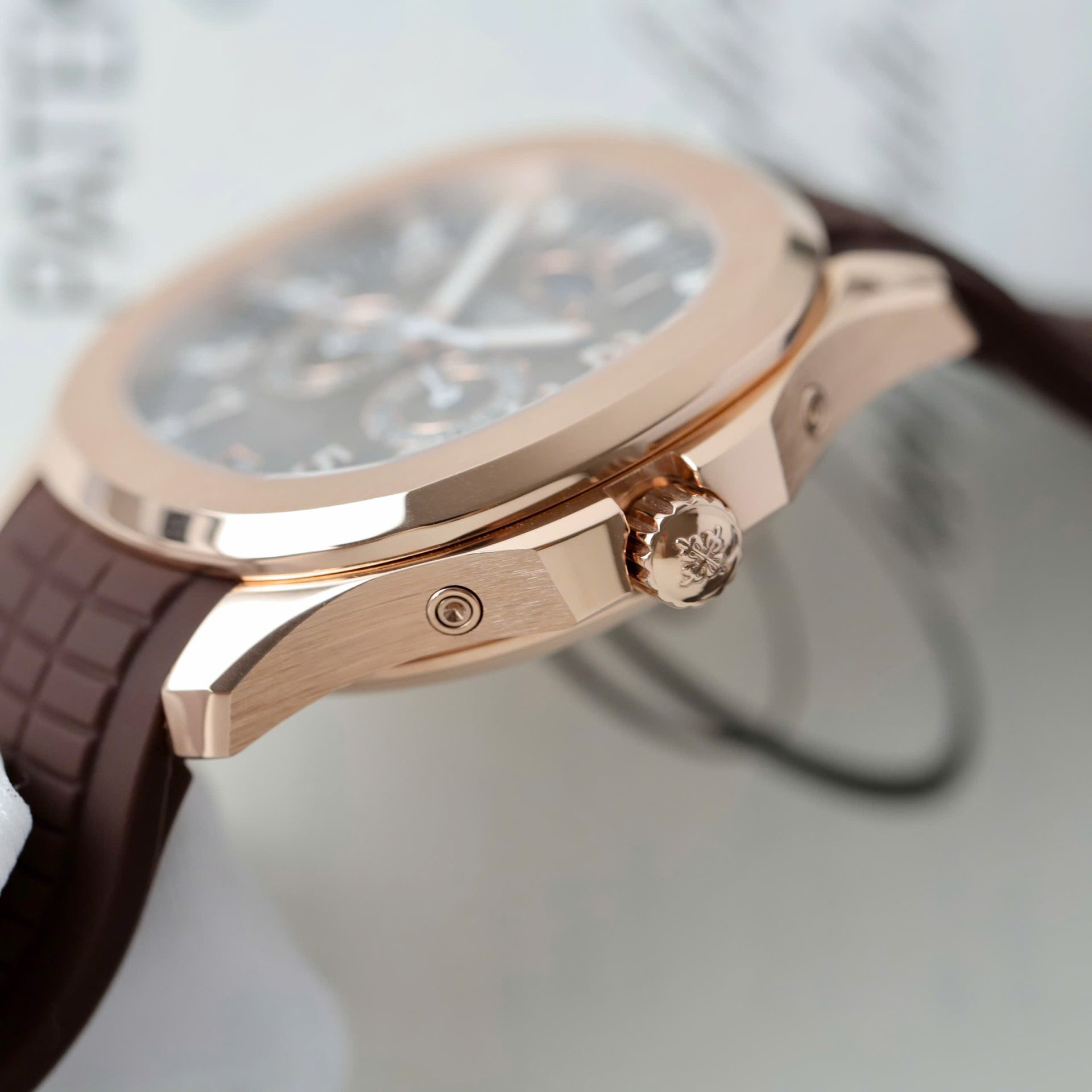 Patek Philippe Best Replica Watch Aquanaut 5261R Automatic Swiss Movement Chocolate Dial 40mm - Top club