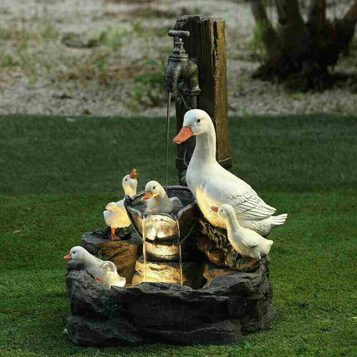 QuackHaven Eendenfamilie Fontein - Decoratieve en Rustgevende Tuinversiering - Lichtgewicht en Ideaal voor Buiten