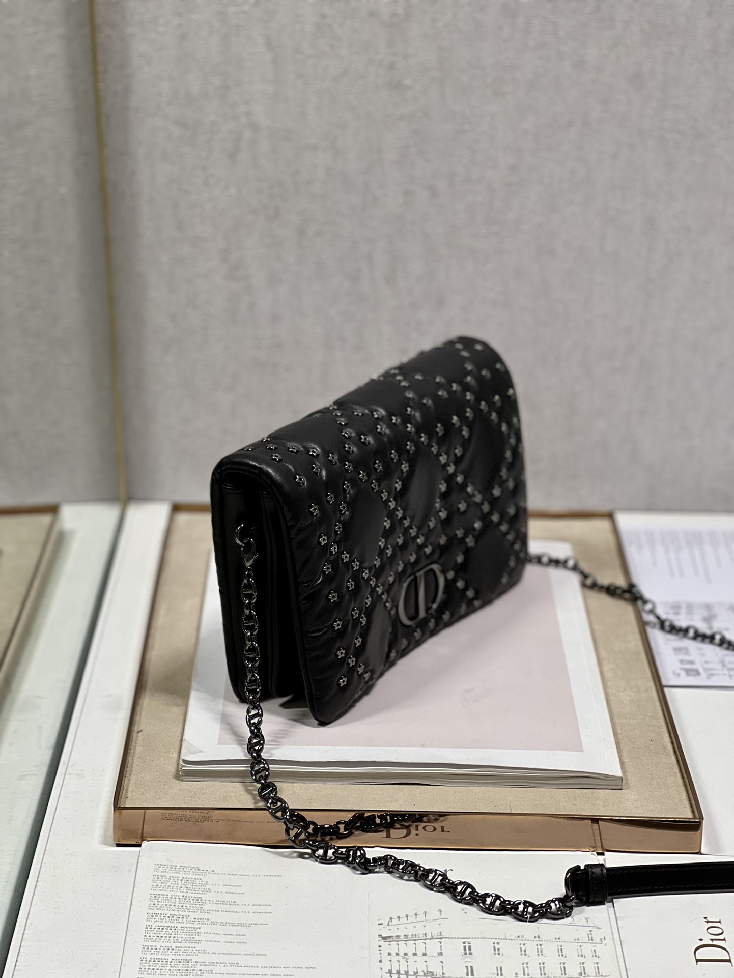 Caro Macrocannage Pouch Black/White For Women 7.5in/19.5cm S5135BNHH_M9001:1High-quality replica