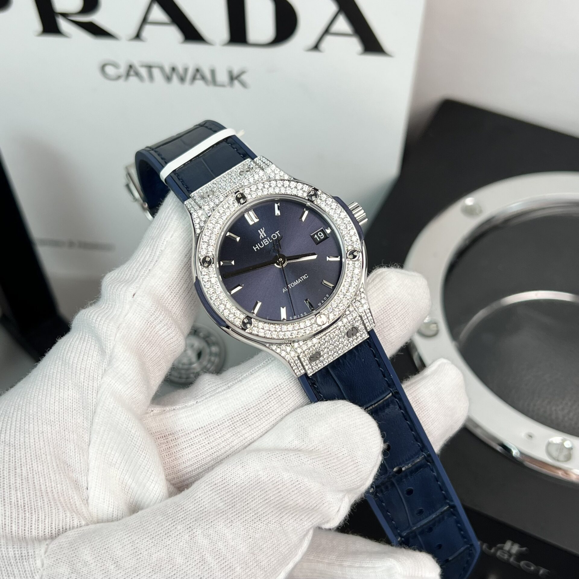 Hublot Classic Fusion Replica Watch Moissanite Diamond Blue 38mm - Top club
