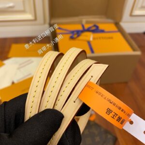 Louis Vuitton Favorite Monogram PM (Petite Modèle) bag1:1High-quality replica