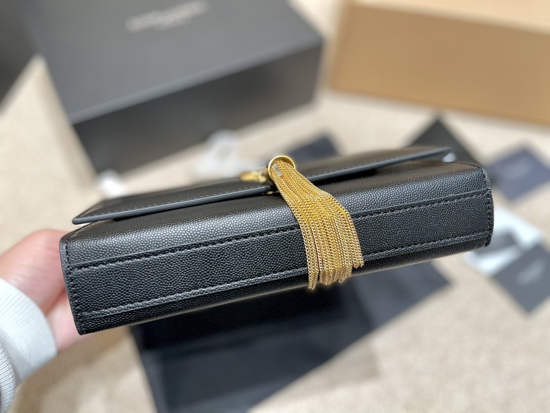 TO – Luxury Edition Bags SLY 1751:1High-quality replica