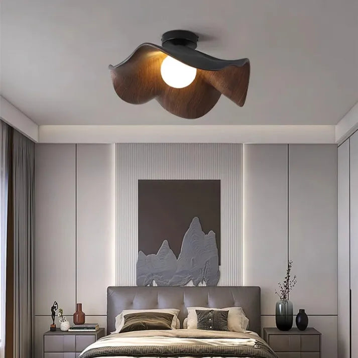 LotusLume - Scandinavische Plafondlamp met Uniek Lotusbladontwerp