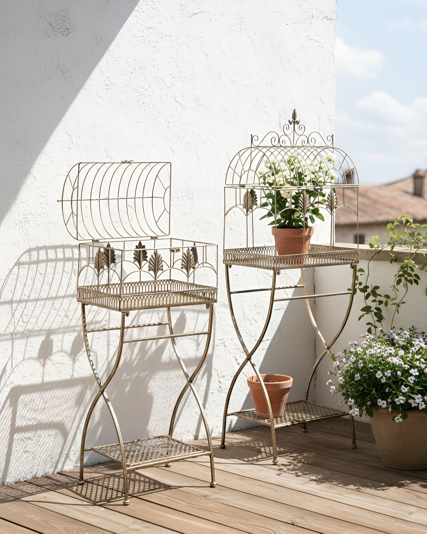 Set of 2 Shelving Units SICILY Metal 43/37 cm 30/27 cm Black