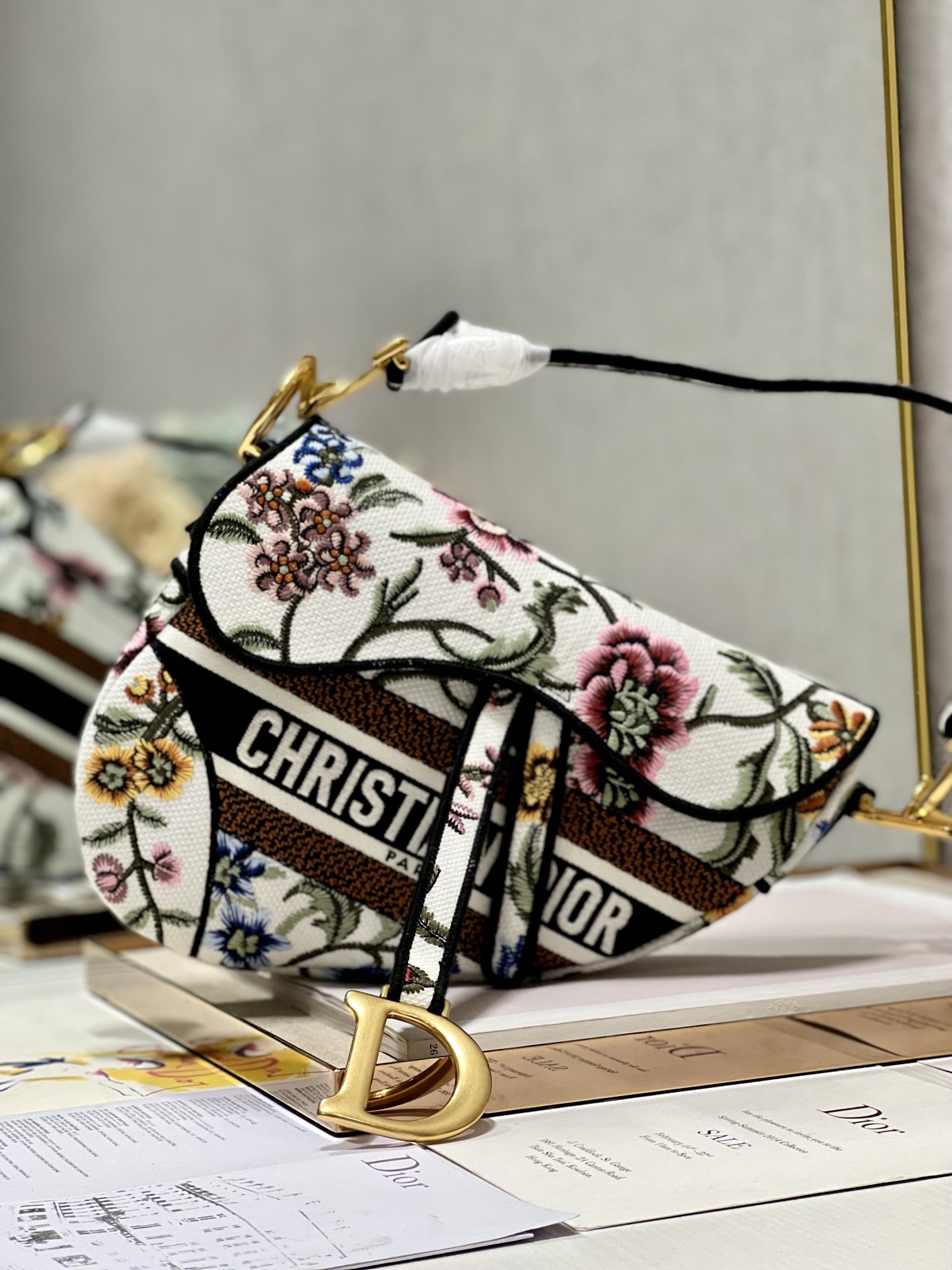 Christian Dior Saddle Bag White For Women 10in/25.5 cm M0446CEAU_M933