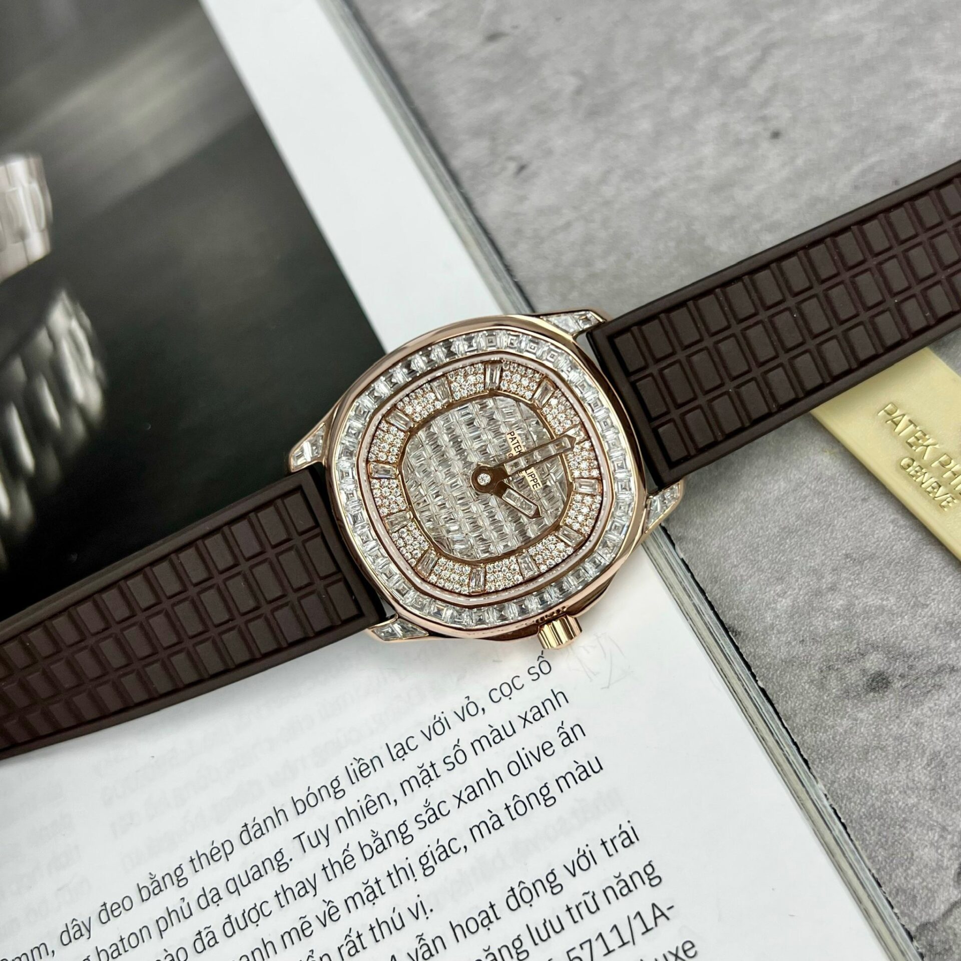 Patek Philippe Aquanaut 5062 Replica Watch Gold Wrapped Moissanite 35.6mm - Top club