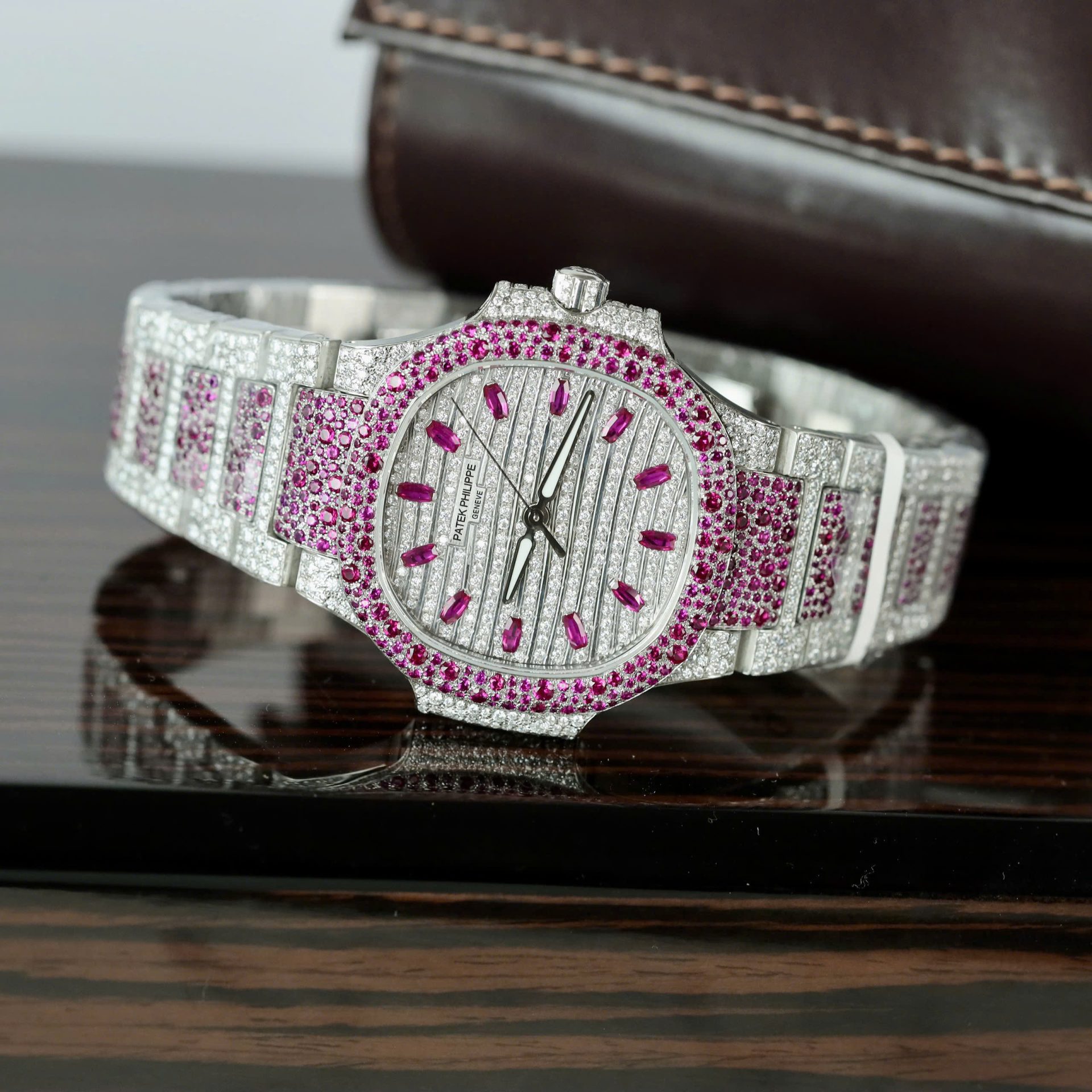 Patek Philippe Replica Watches Nautilus Haute Joaillerie 7118 Custom Full Moissanite Diamonds 35.2mm - Elite Watch Atelier