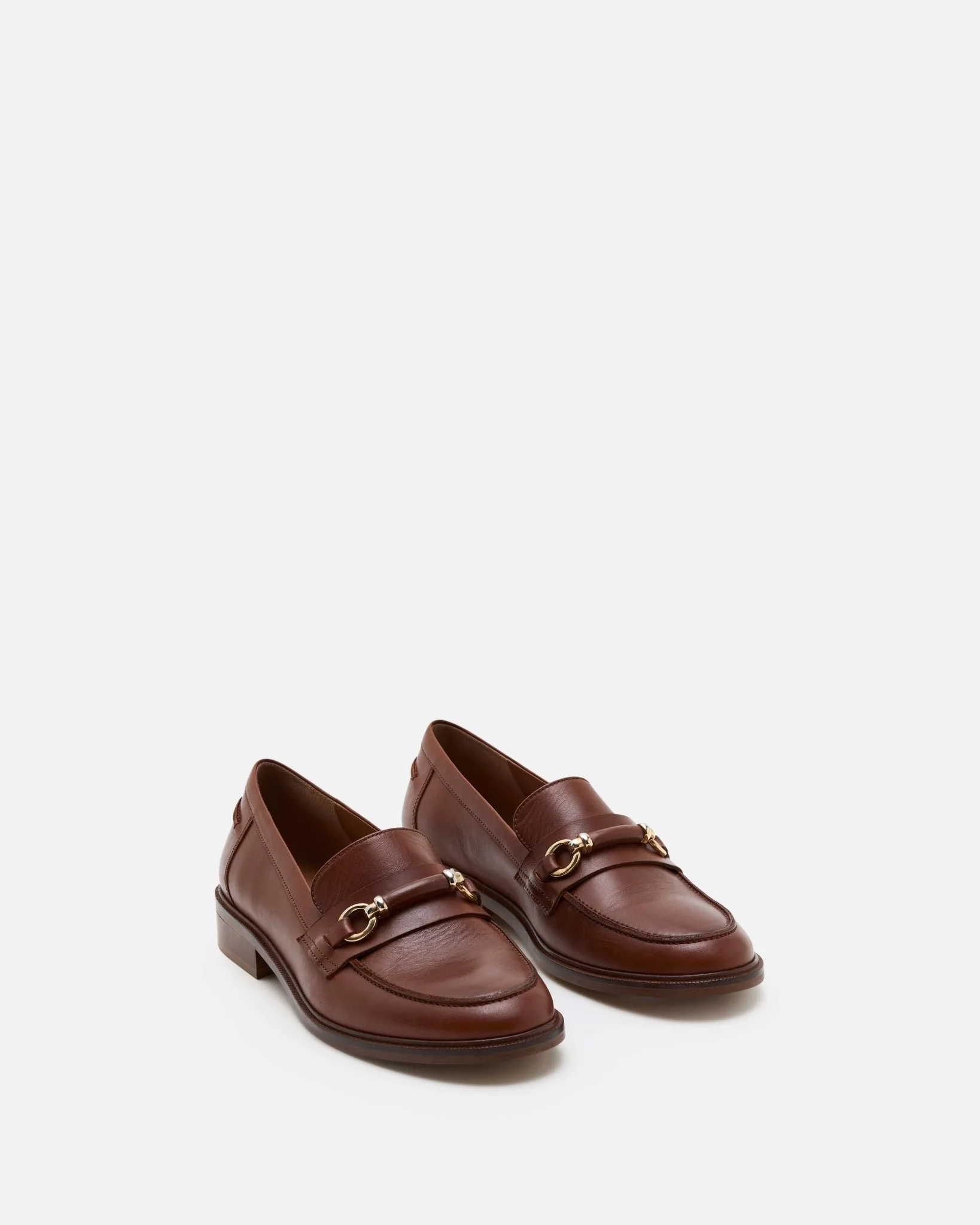 MOCASSINS EUGENIE - En cuir avec boucles en métal cognac
