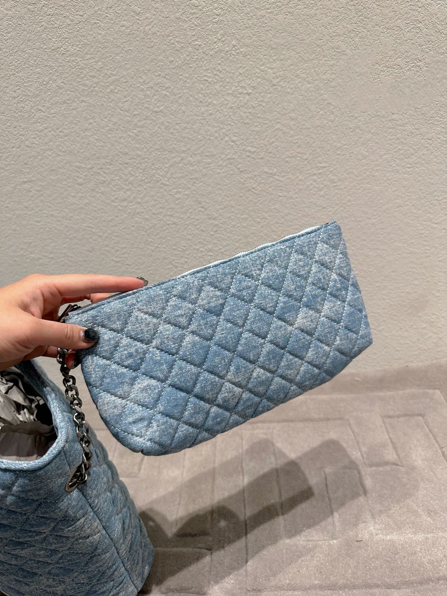 TO – Luxury Bags SLY 2811:1High-quality replica
