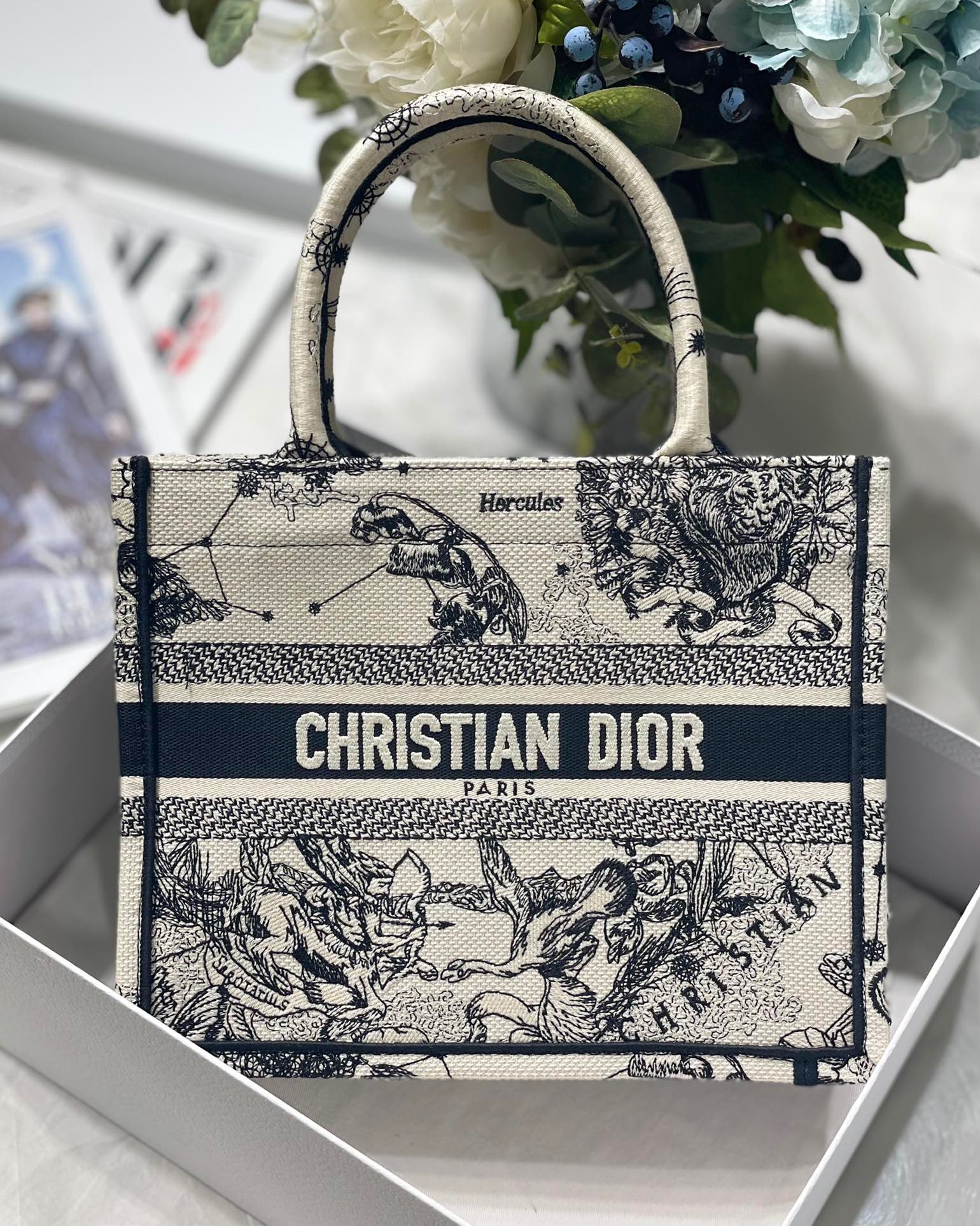 Christian Dior Small Dior Book Tote White, For Women, Women’s Handbags 26.5cm/10.5in CD M1265ZRHZ_M9411:1High-quality replica