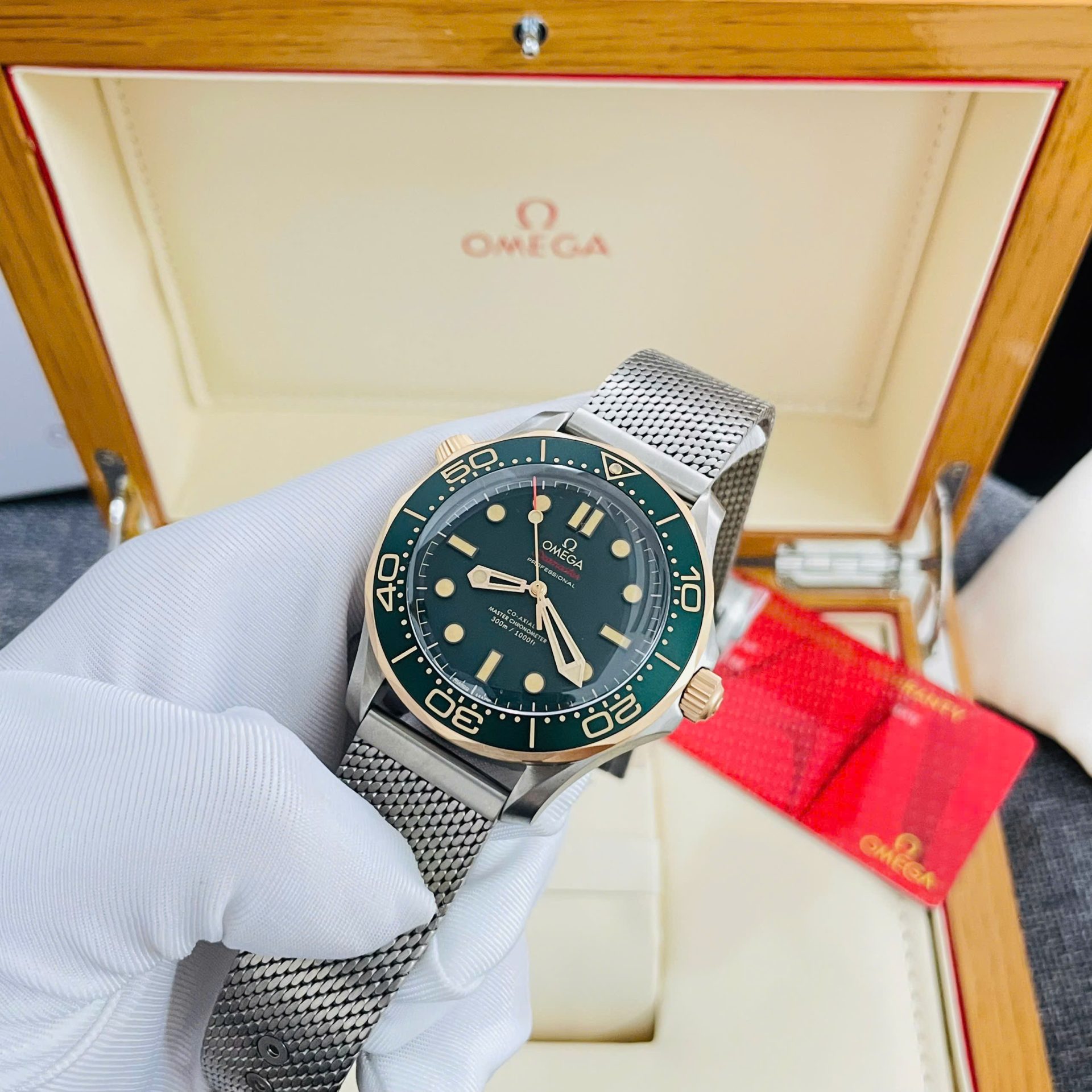 Omega Replica Watches Seamaster Bronze Gold on Titanium Green Dial VS Factory 42mm - Top club