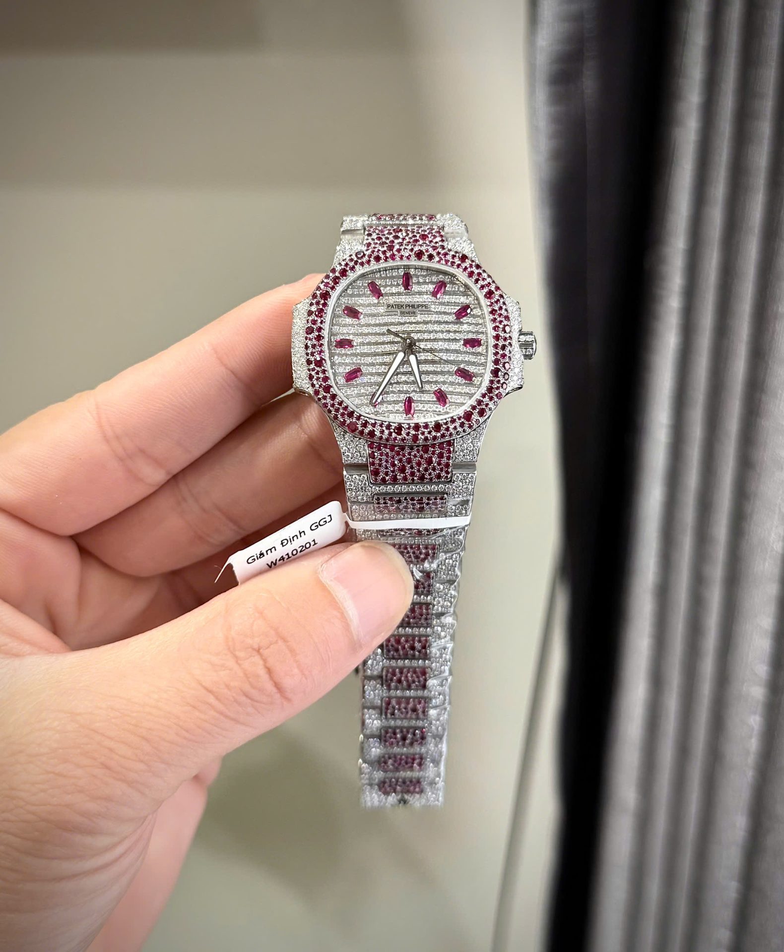 Patek Philippe Nautilus 7118 Replica 11 Watch Ruby Red + Moissanite Diamonds 35.2mm - Top club