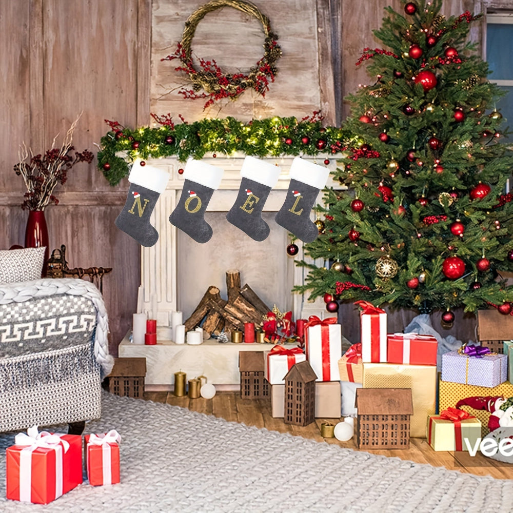 Gepersonaliseerde Fluwelen Kerstsok met Monogram – Modern Grijs Ontwerp