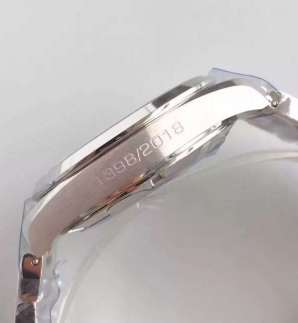 Replica Omega XF Seamaster CO-AXIAL Master PyeongChang 2018 White Dial SS Bracelet A8500 - Top club
