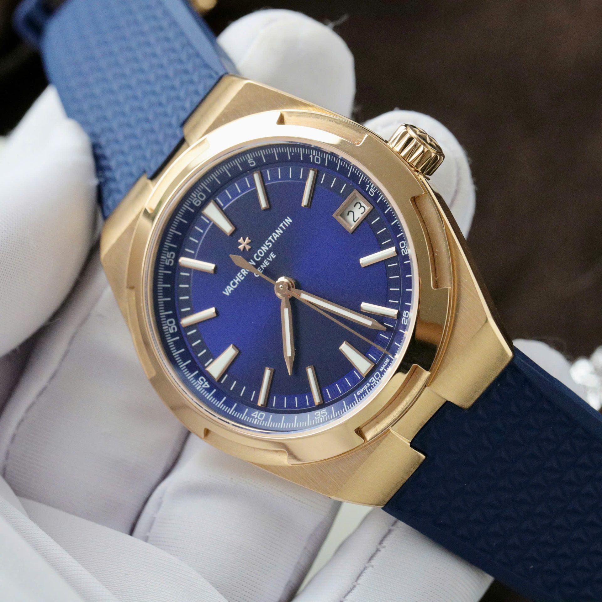 Vacheron Constantin Overseas 4500V Dial Blue Best Replica Watch Gold Wrapped 41mm - Top club