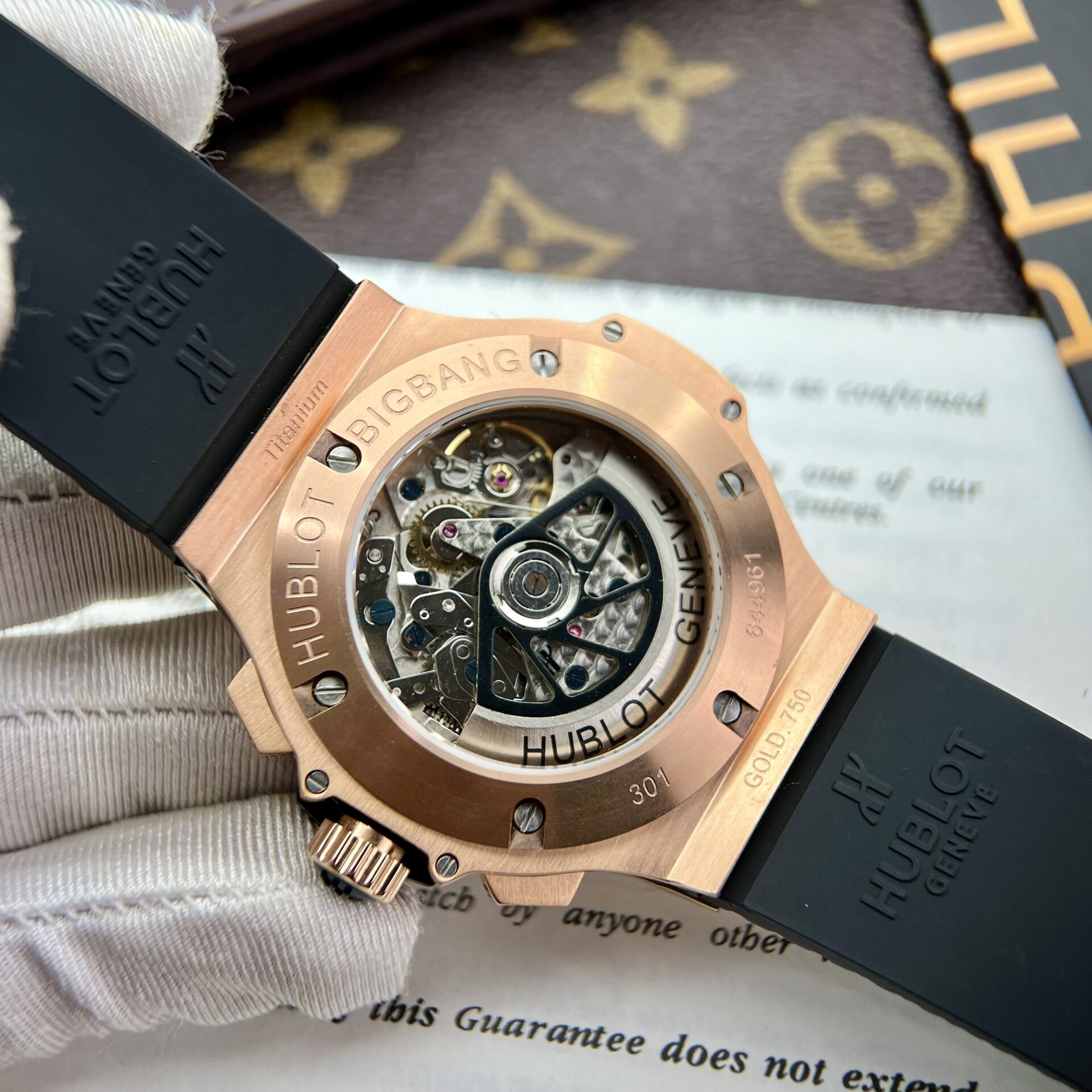 Hublot Fake Watch Big Bang King Gold Choronograph Rubber Strap 44mm - Top club