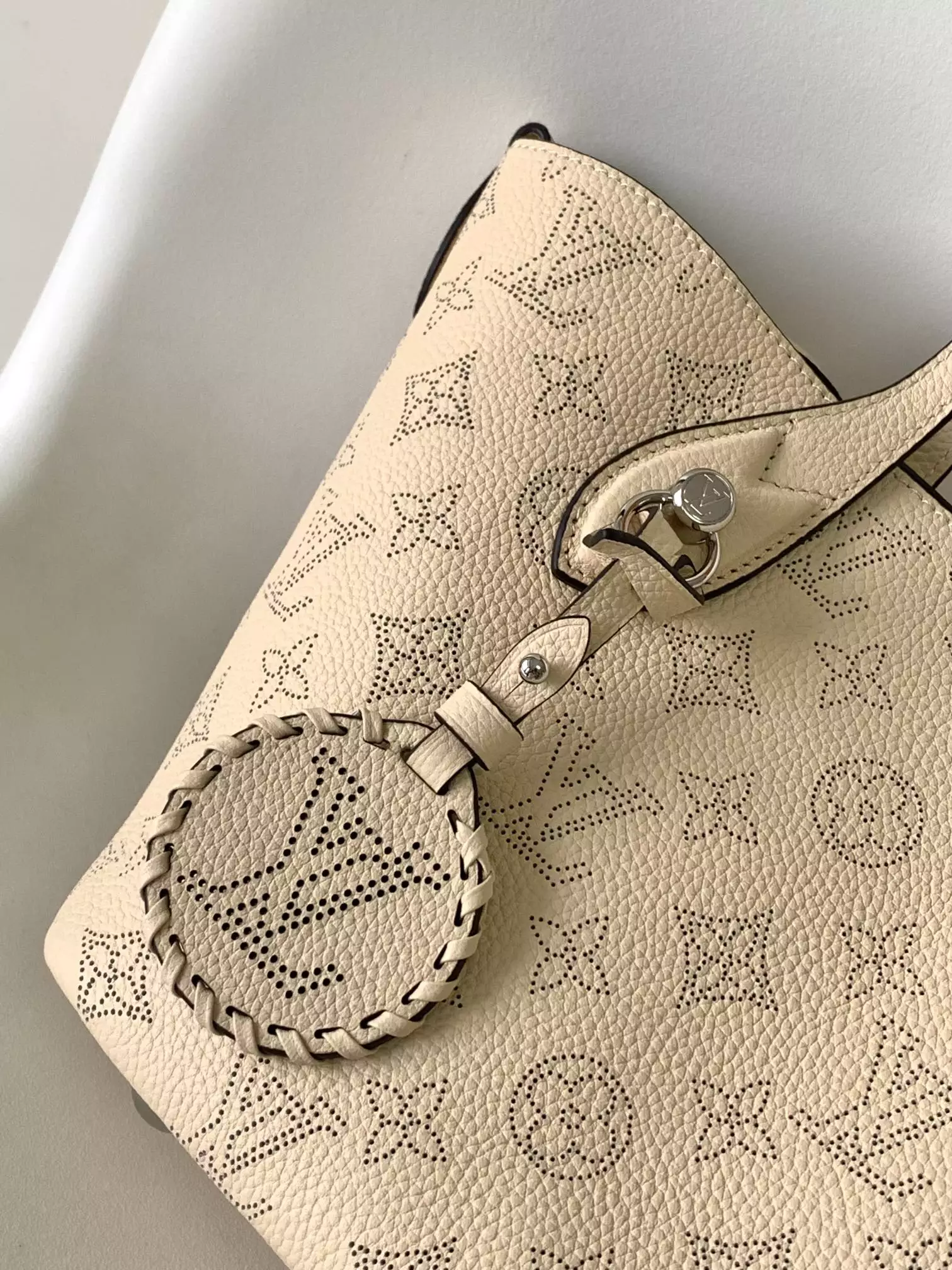 Blossom PM Mahina Crème Beige Leather1:1High-quality replica