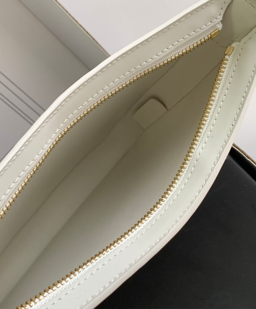 Celine Medium Celine Croque Bag In Shiny Calfskin Cream1:1High-quality replica