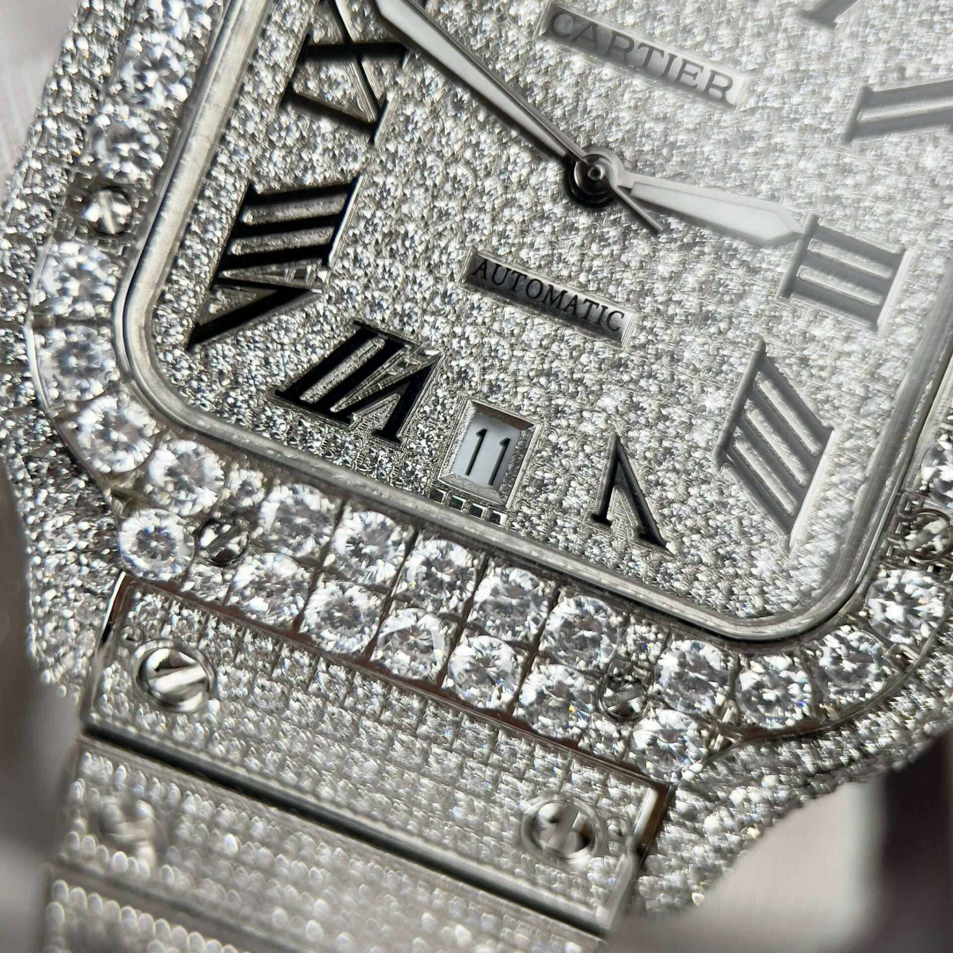 Cartier Santos High Quality Replica Watch With Stone Bezel 39.8mm - Top club
