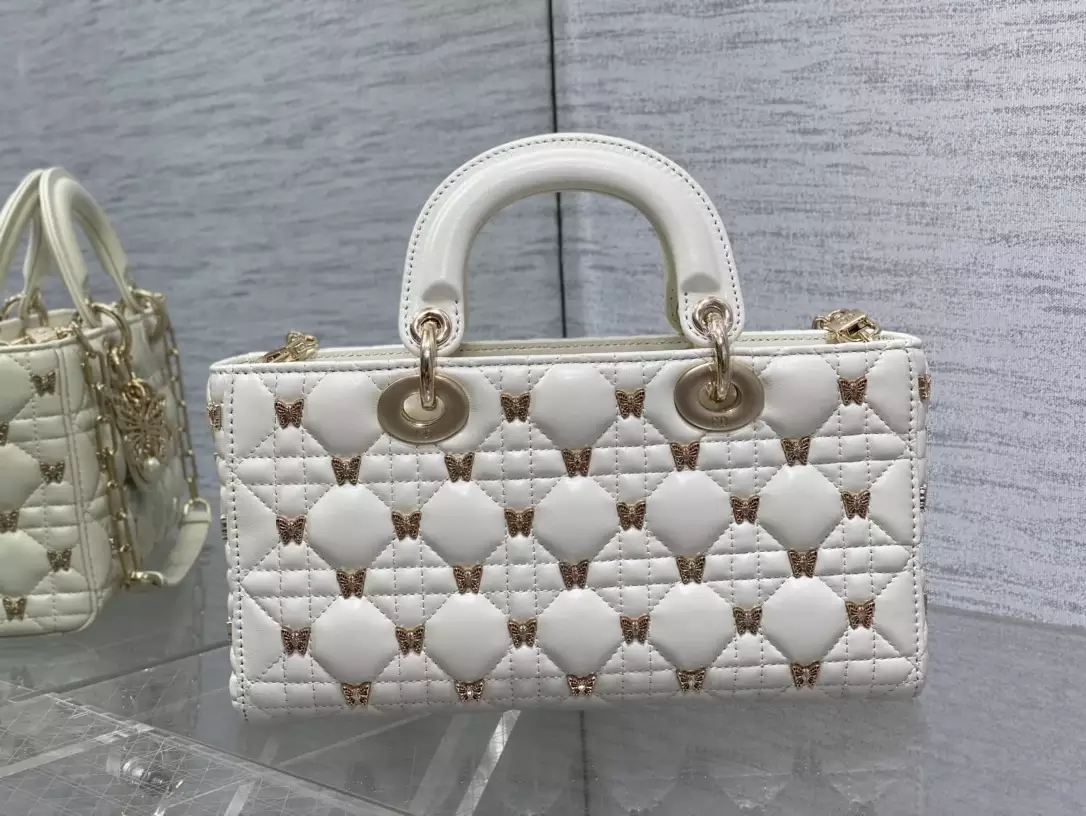 Medium Lady D-Joy Bag White Cannage Lambskin with Gold-Finish Butterfly Studs1:1High-quality replica