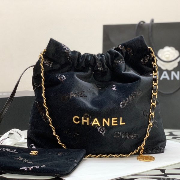 Chanel 22 Medium