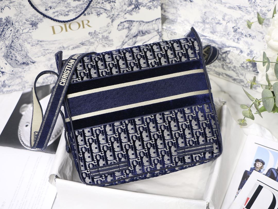 Camp Bag Oblique Embroidery Blue/Grey For Women‎ 11in/ 28cm CD1:1High-quality replica