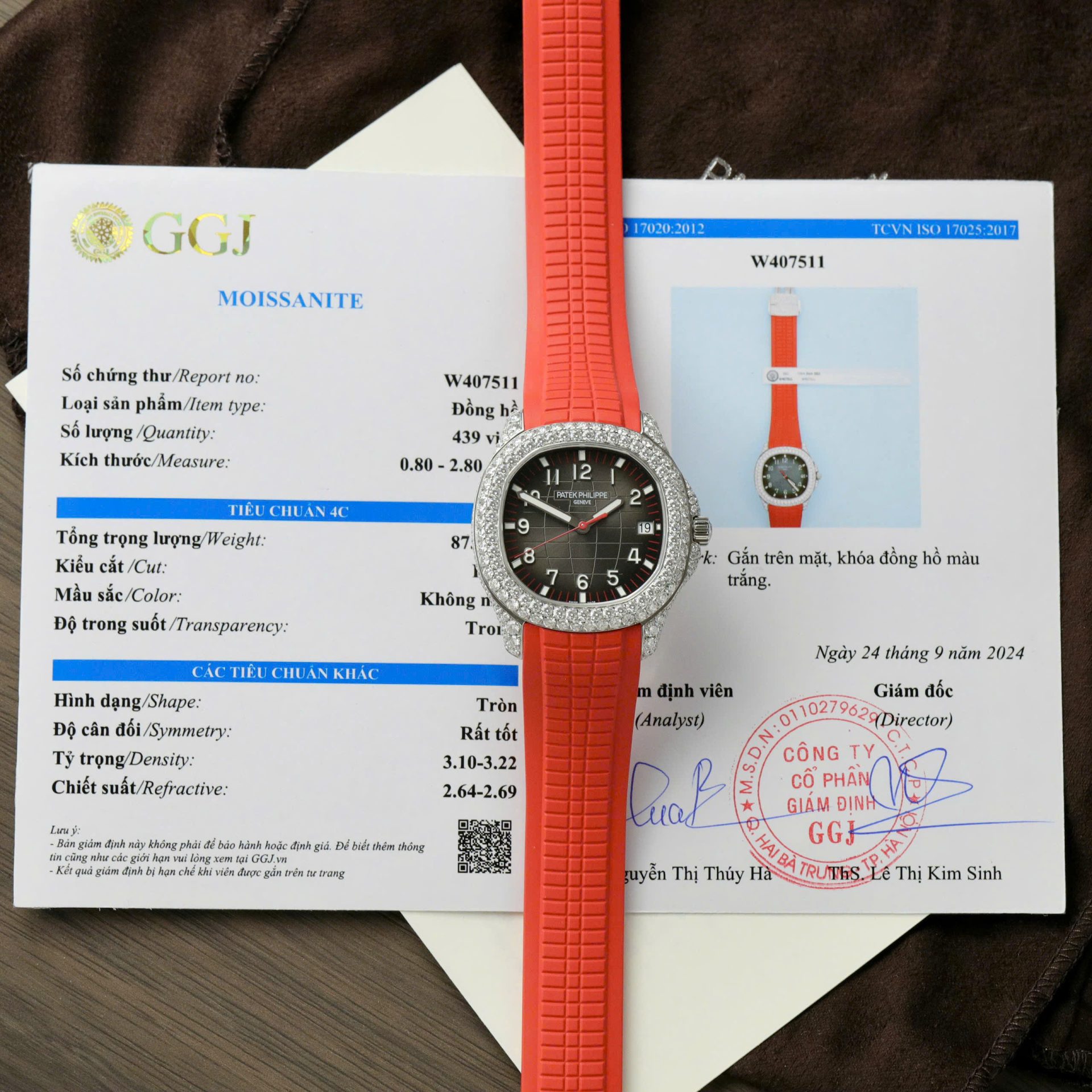 Patek Philippe Aquanaut 5167 Rep 11 Watch Custom Moissanite Diamonds Red Rubber Strap 40mm - Elite Watch Atelier