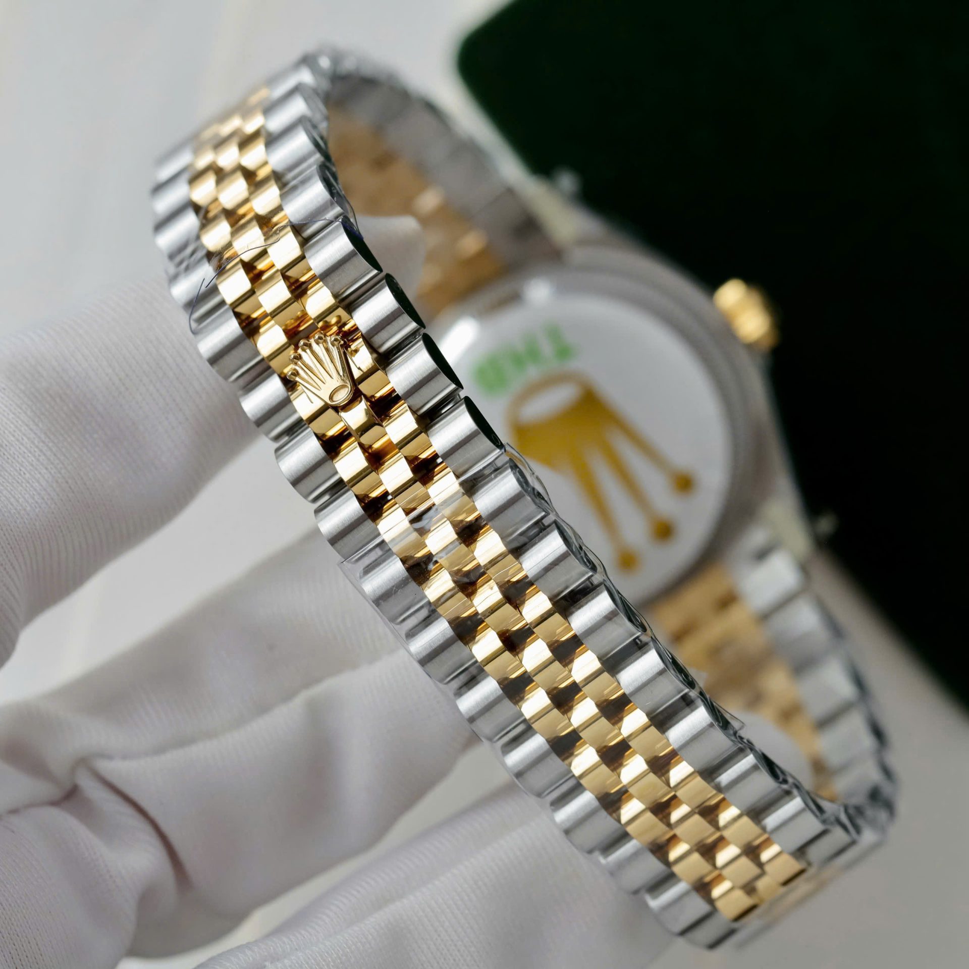 Rolex DateJust Luxury Replica Watch Yellow Champagne Dial THB Factory 31mm - Top club