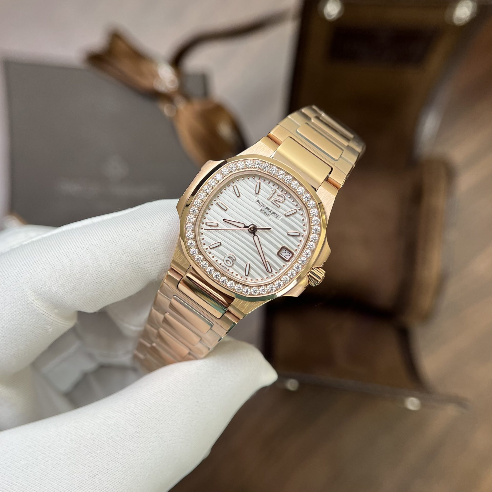 Patek Philippe Replica 11 Watch Nautilus 7010 Rose Gold With Stone Metal Strap 32mm - Top club