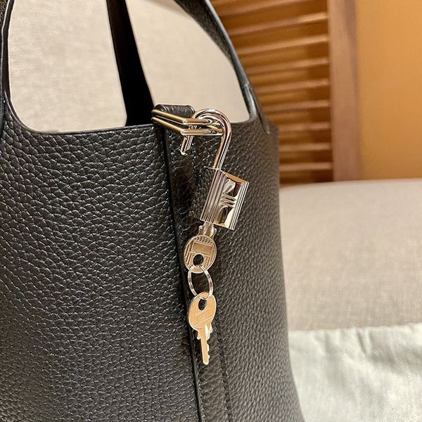 Hermès Picotin Replica Lock MM – Noir1:1High-quality replica