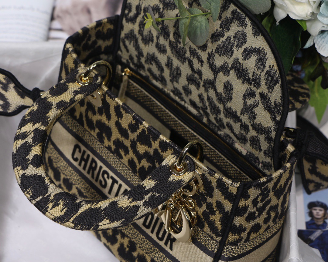Christian Dior Medium Lady D-Lite Bag Black Gold, For Women, Women’s Handbags 24cm/9.5in CD M0565ORHM_M9181:1High-quality replica
