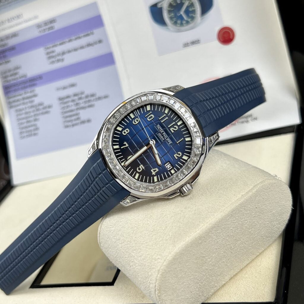 Patek Philippe Replica Watch Aquanaut 5168G Custom Moissanite Baguette Diamonds Blue Dial 42.2mm - Top club