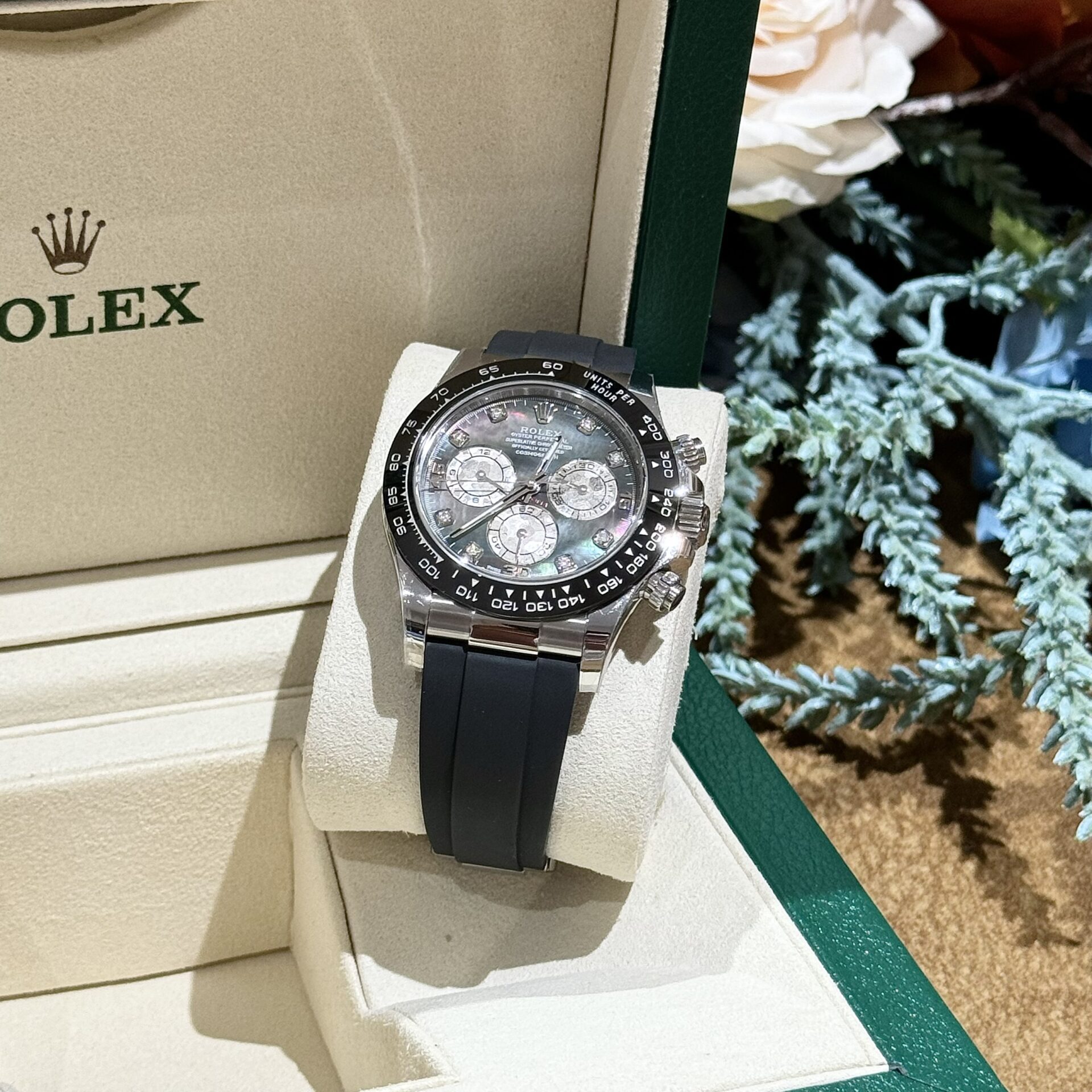 Rolex Replica Watches Daytona Mother Of Pearl And Moissanite Diamonds Dial 40mm - Top club