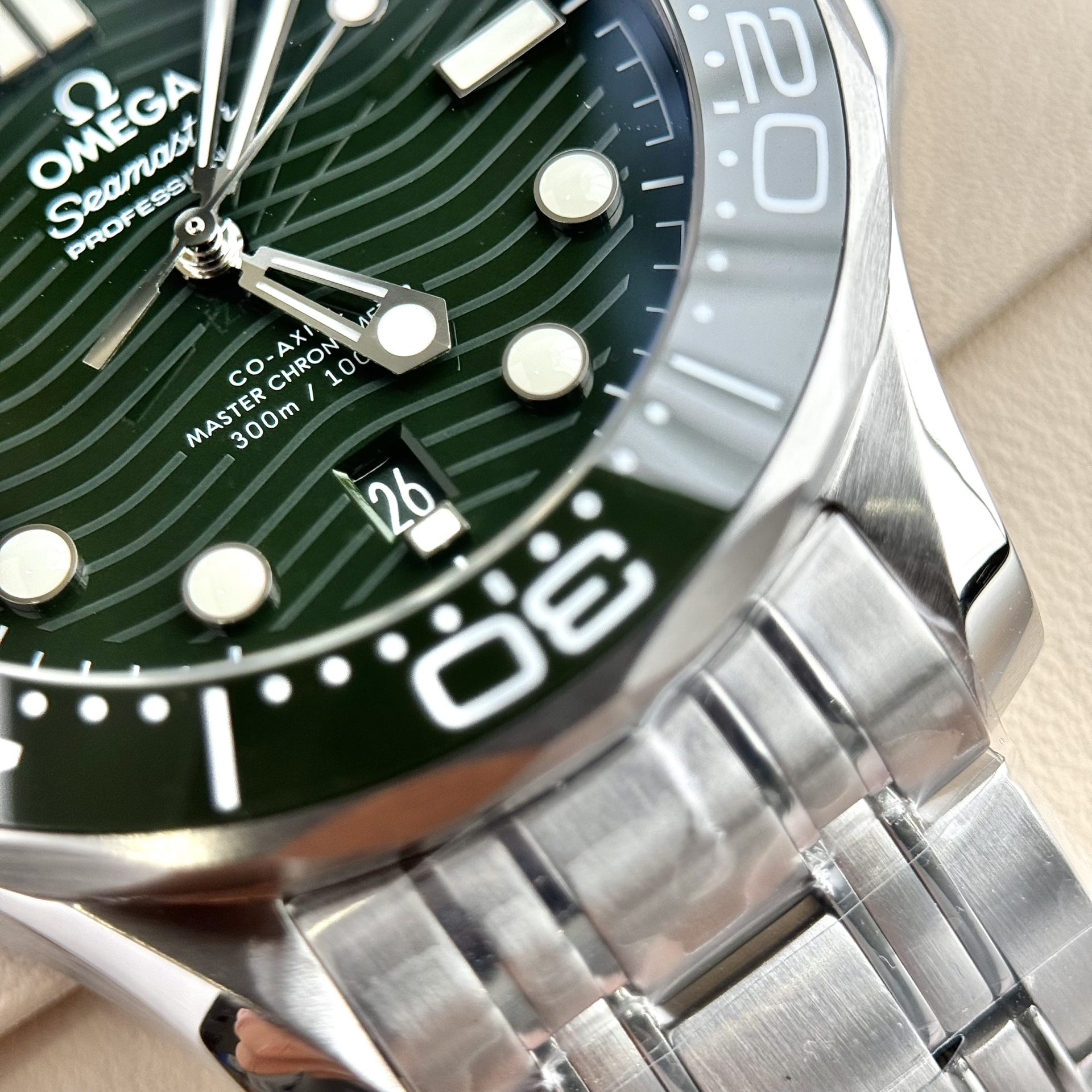 Omega Best Replica Watch Seamaster Diver 300M Dial Green VS Factory 42mm - Top club