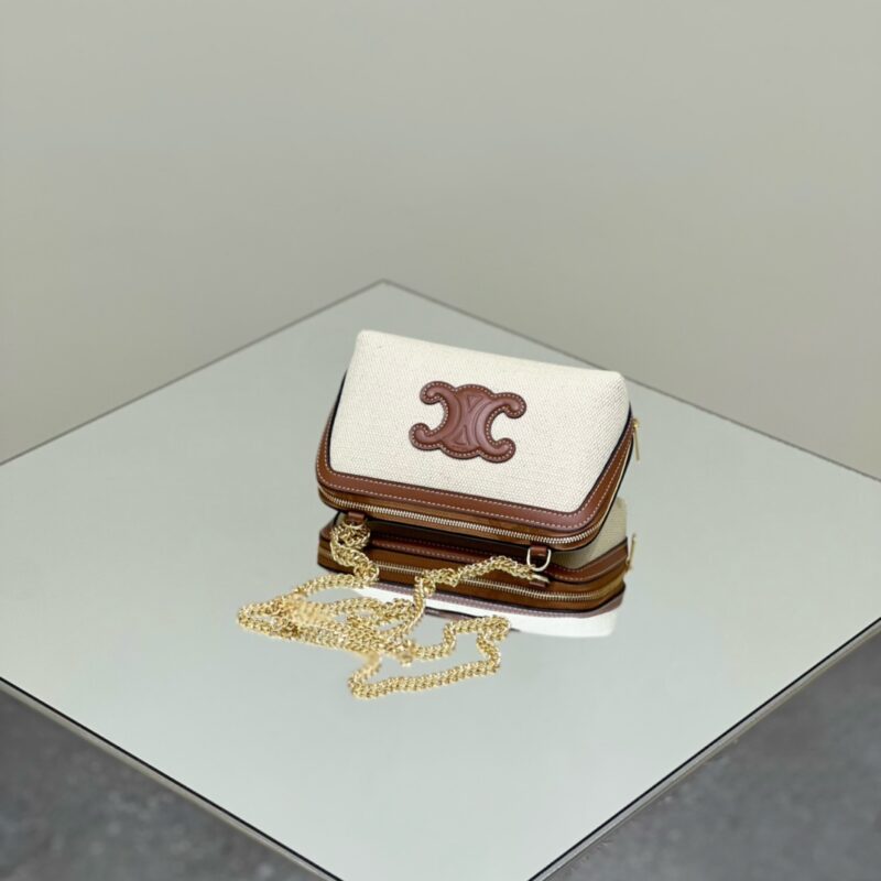 Replica Celine Triomphe Clutch White1:1High-quality replica