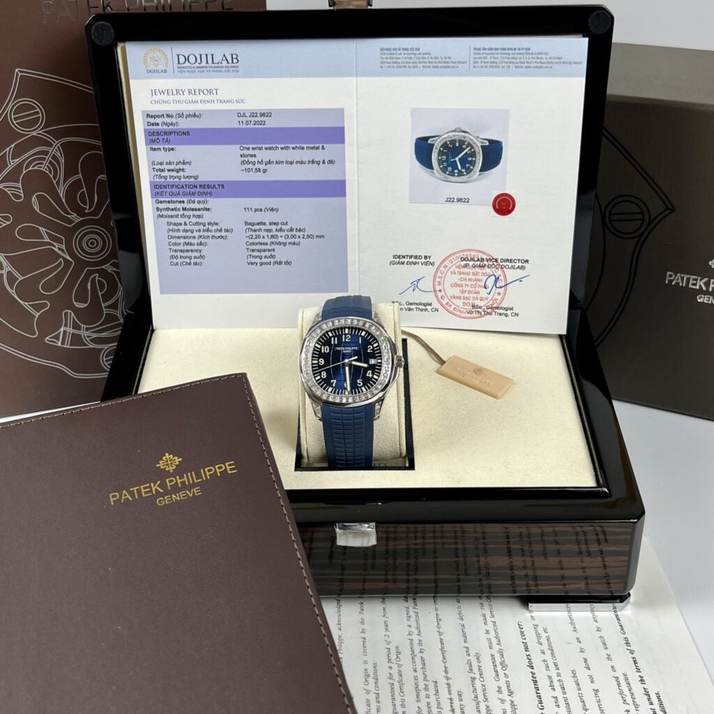 Patek Philippe Replica Watch Aquanaut 5168G Custom Moissanite Baguette Diamonds Blue Dial 42.2mm - Top club