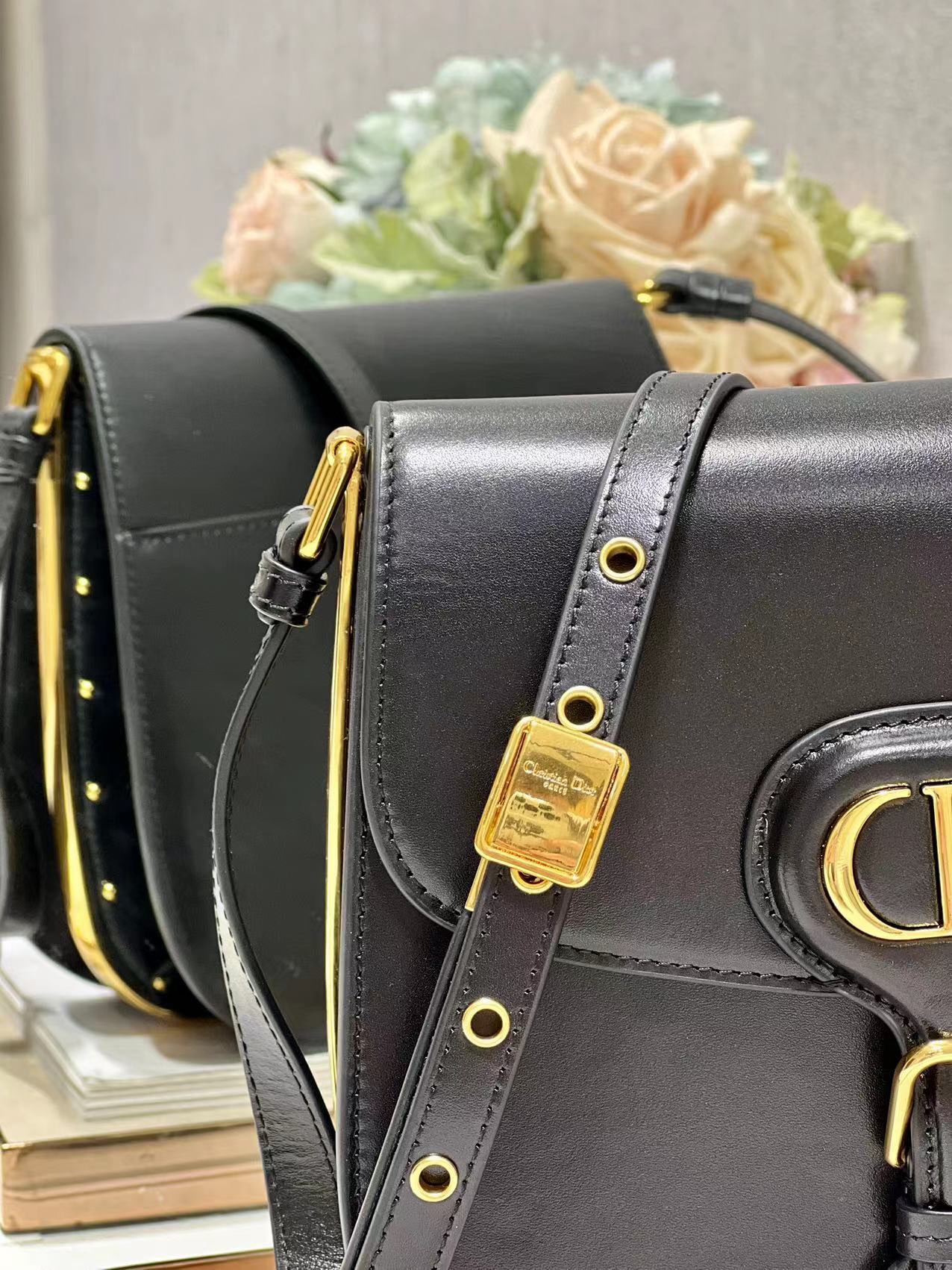 Bobby Frame Bag Black/Brown/White/Greige For Women 8in/20cm M9333UMOF_M9001:1High-quality replica
