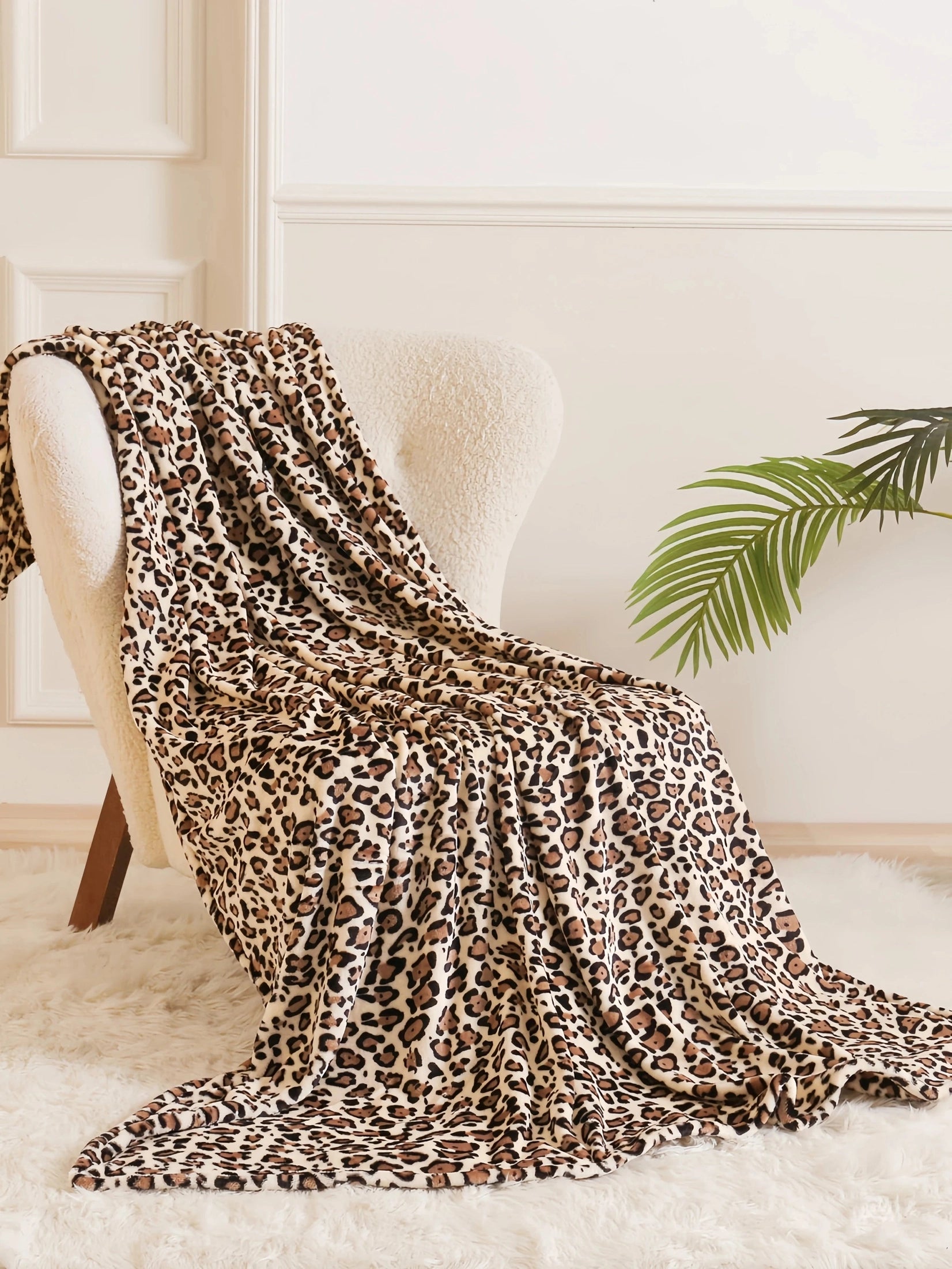 LuipaardLuxe | Lichtgewicht Fleece Deken voor de Bank