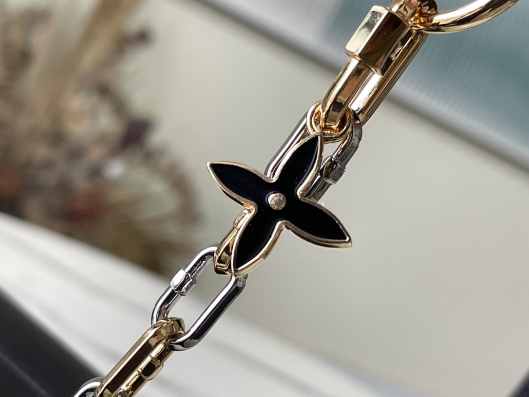 Louis Vuitton Twist MM M210251:1High-quality replica