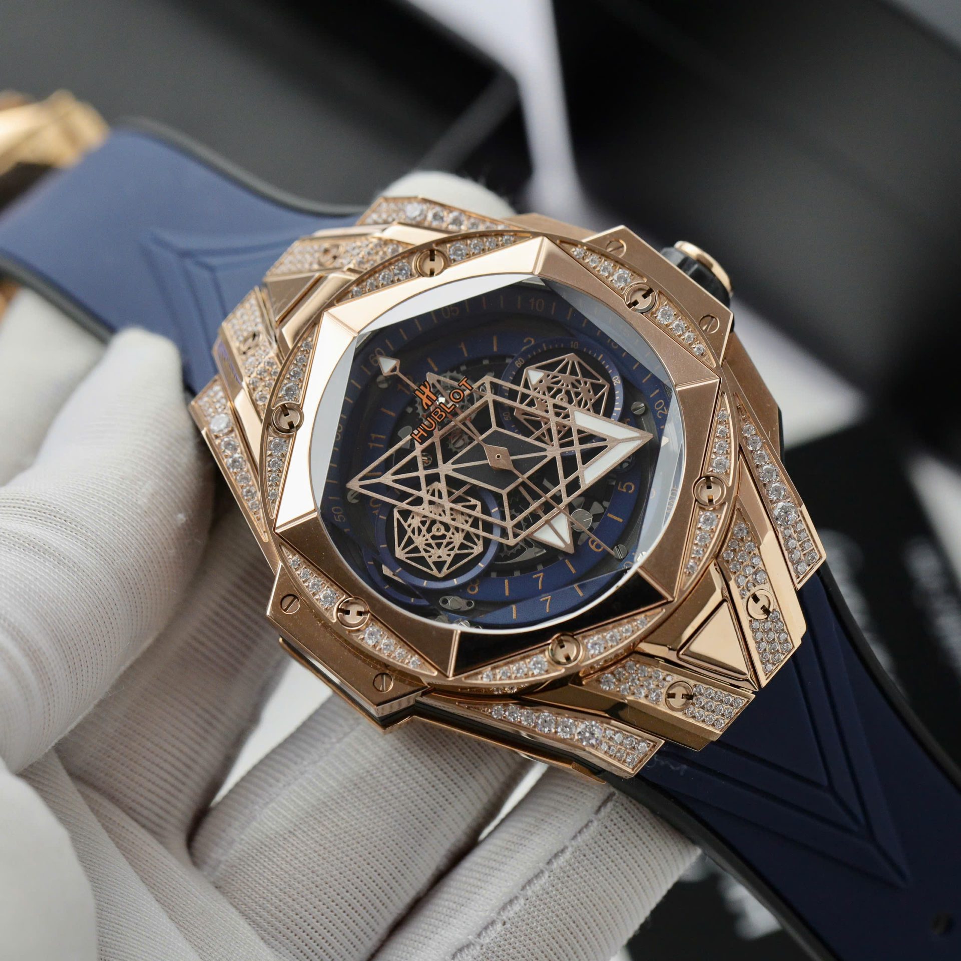 Hublot Big Bang Sang Bleu II King Gold Fake Watch Blue HB Factory 44mm - Top club