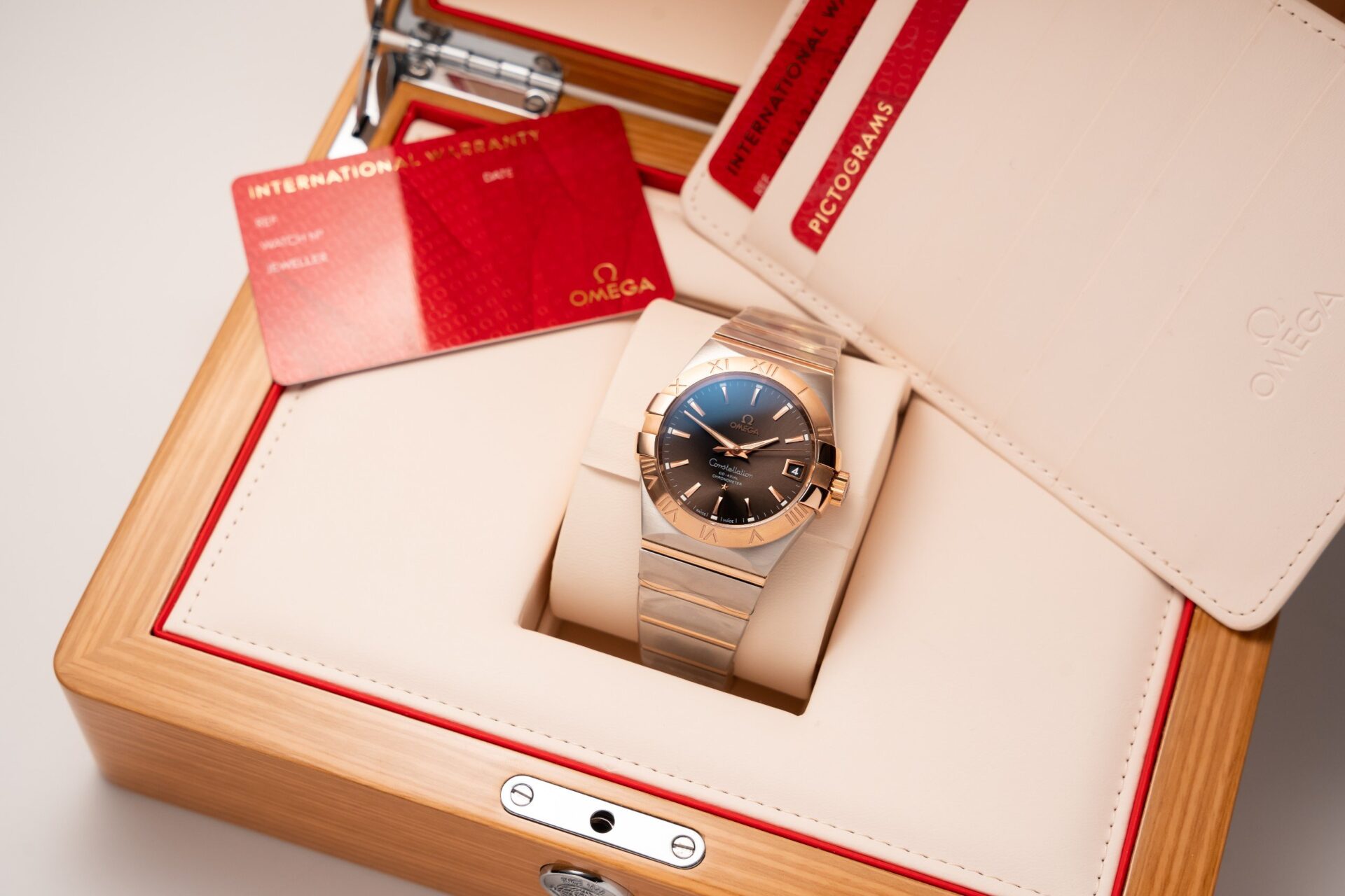 Omega Constellation Brown Dial Replica Watch VS Factory 38mm - Top club