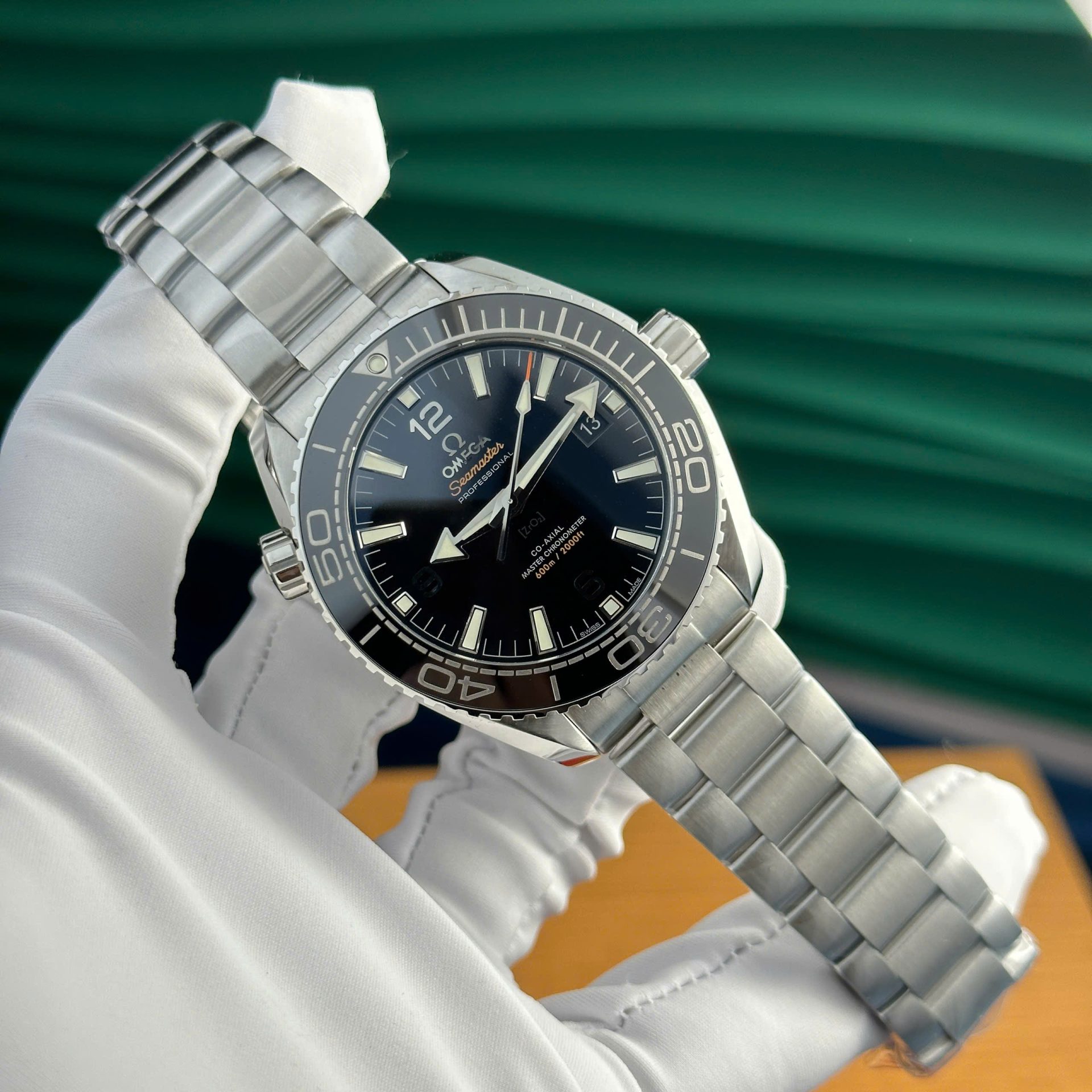 Omega Seamaster Planet Ocean 600M Replica Watch Metal Wire VS Factory 43.5mm - Elite Watch Atelier